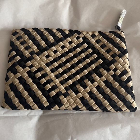 NEW Naghedi top zip Woven neoprene Black and Tan Pouch / Clutch. 10” x 7” - Picture 2 of 9
